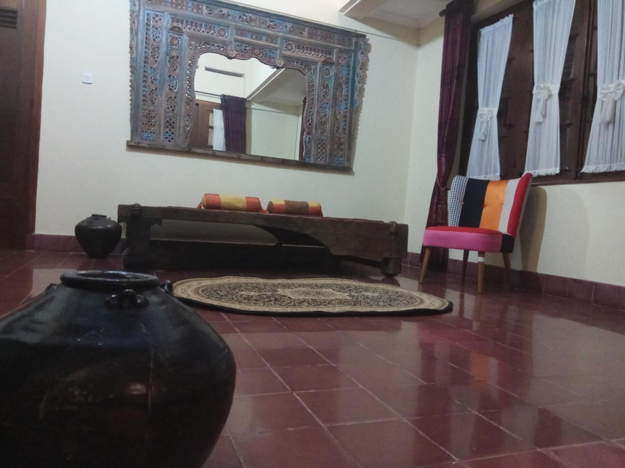 Doeloerkoe Homestay Solo Kültér fotó